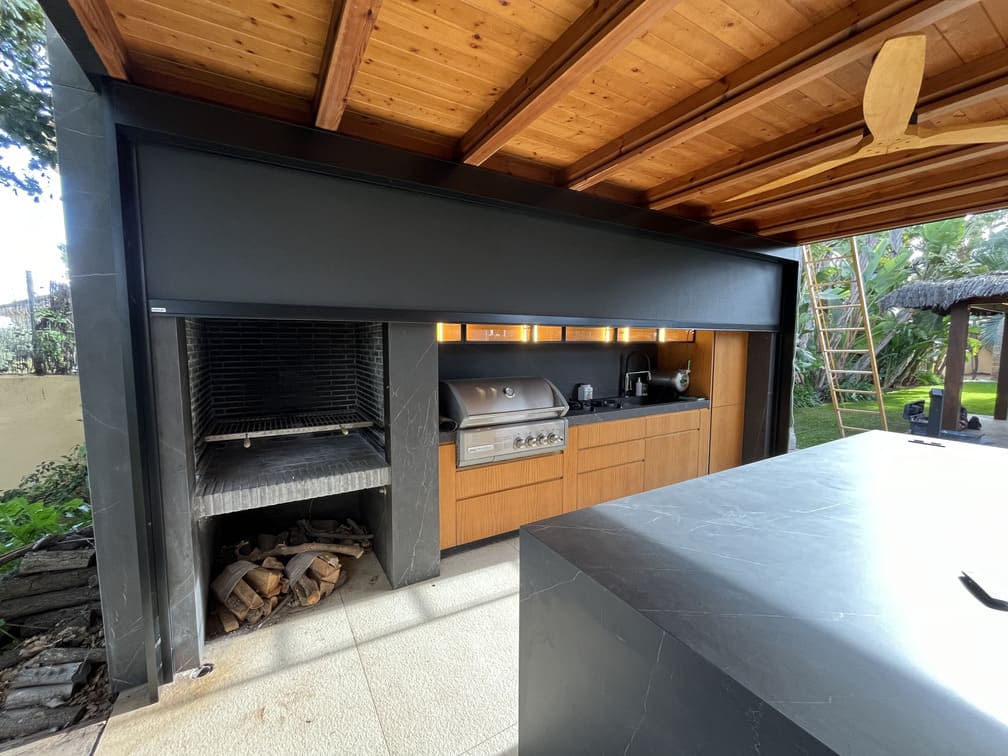 Toldo motorizado para exterior