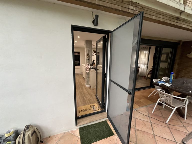 Mosquitera para puerta