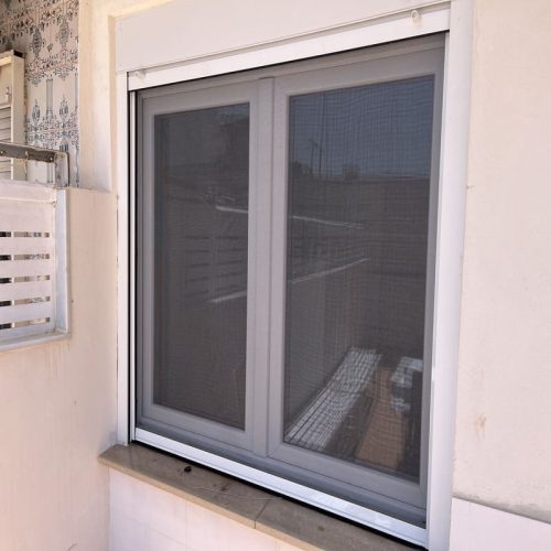 mosquitera enrollable blanca para exterior